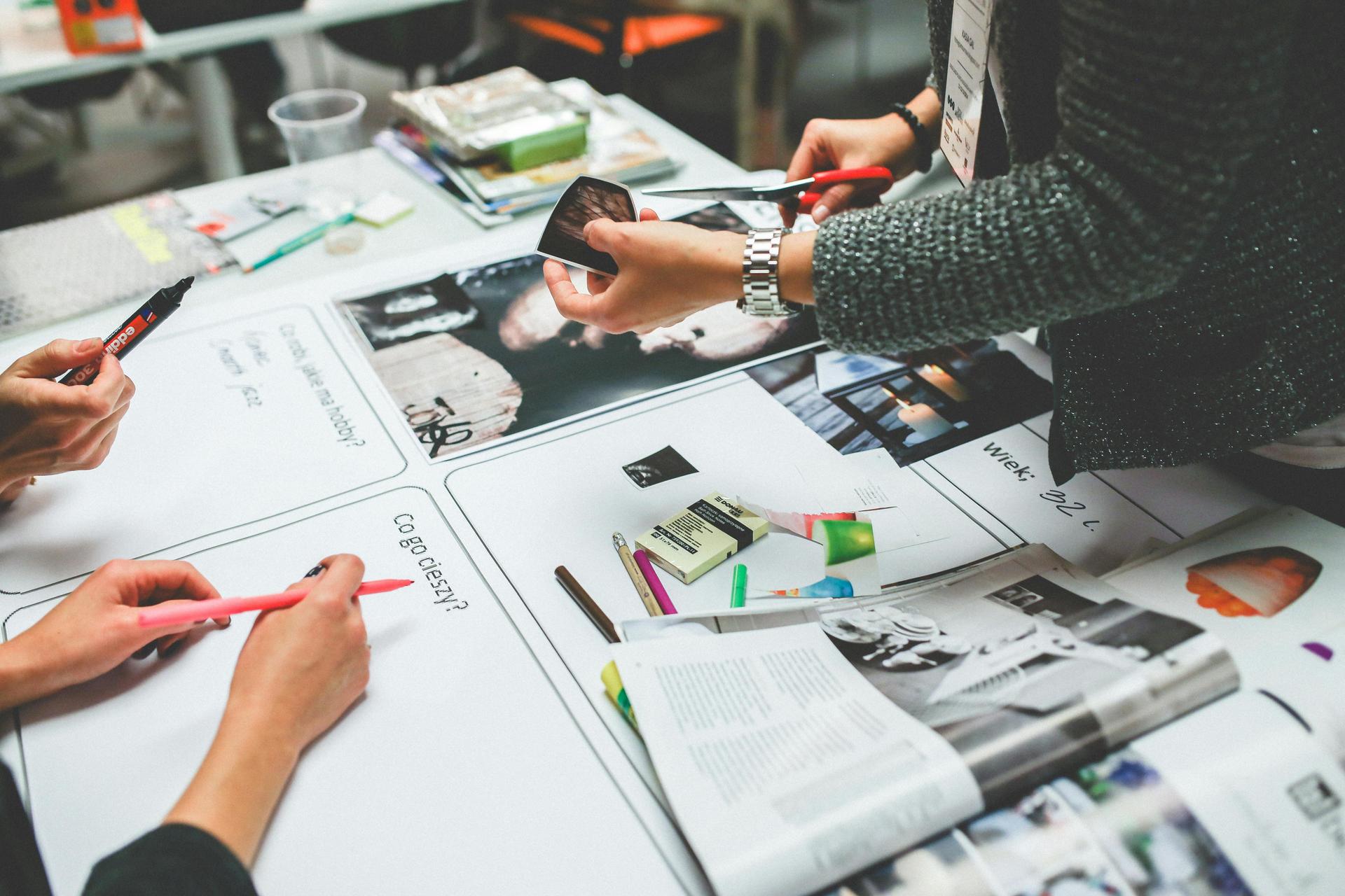 Equipa de marketing digital google ads, seo e email marketing